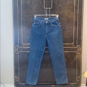 Guess women’s jeans in size 31